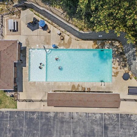 Stylish Stay In Branson'S Heart! Buitenkant foto